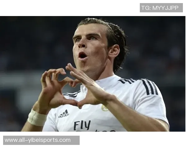 奥多贝尔精准传中特尔头球击中横梁险些破门